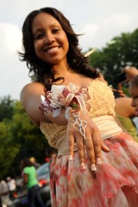 262725_1793129069691_5342100_n